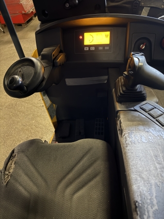 Still Schubmaststapler (B12) - weitere Infos folgen